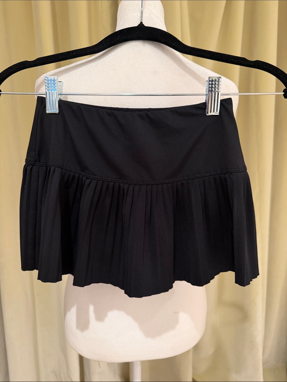 Lucky in Love - Girls Black Pleated Tennis Skort - Size: S (7-8)